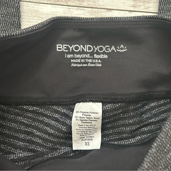 Beyond Yoga USC Trojans Black Grey Herringbone Leggings - Picture 4 of 4